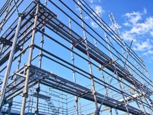 an organized and safely installed scaffold for a building