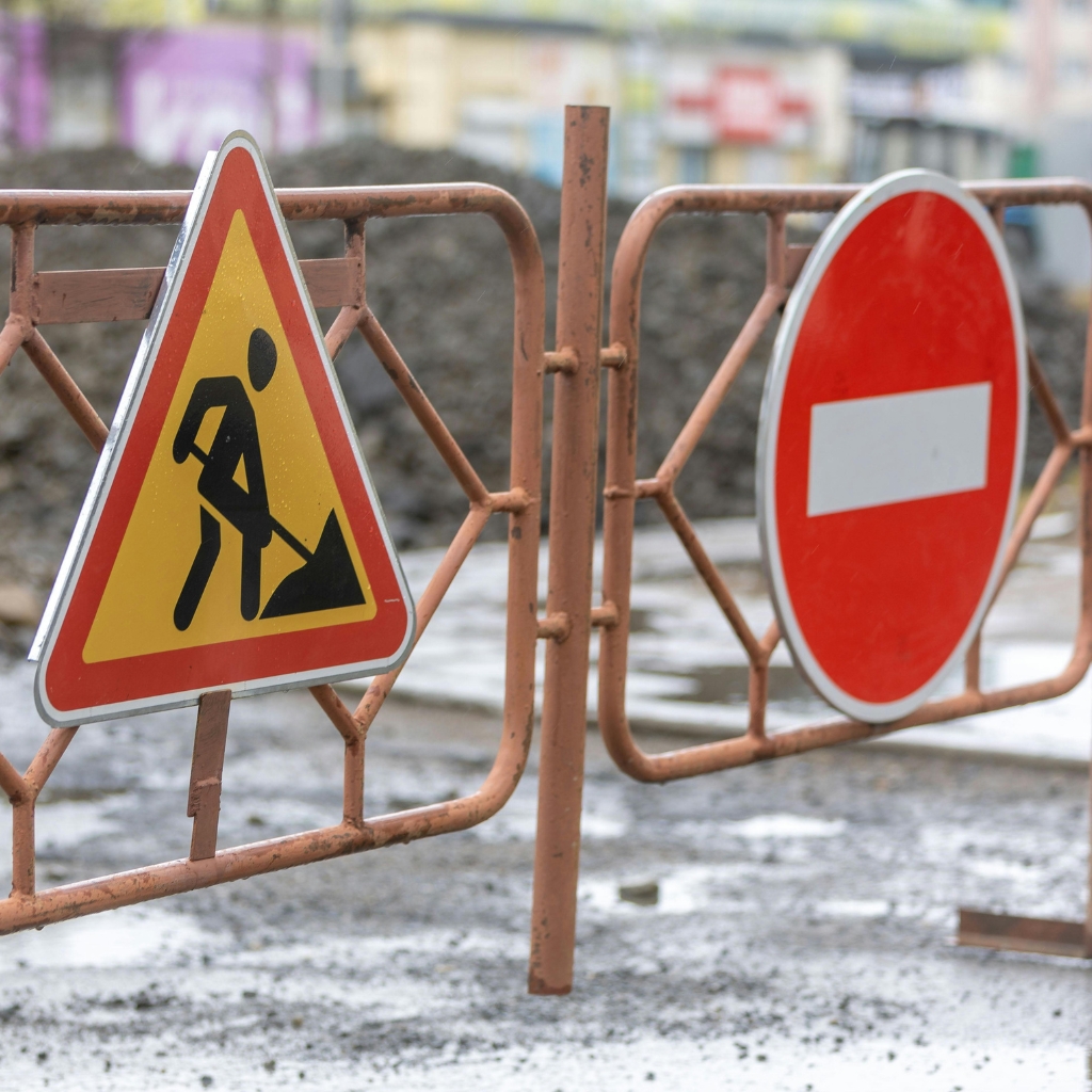 Traffic Management Designer Skill Set showing construction area with triangular work sign and no entry warning on barriers